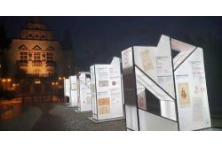 Wystawa plenerowa na Placu Mickiewicza w Poznaniu