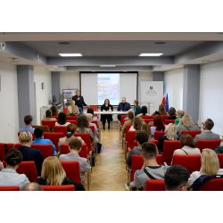 Prelegenci i uczestnicy spotkania w okazji Dnia Archiwisty 2025 